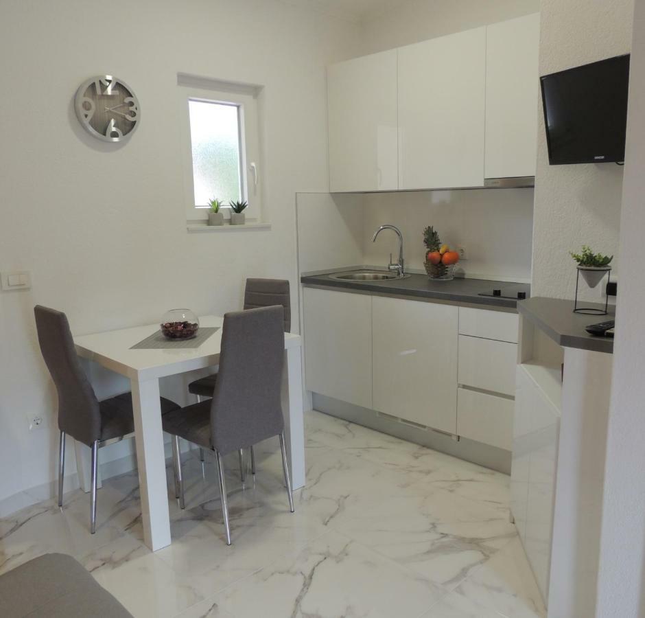 Apartments Palma Baška Voda Eksteriør billede