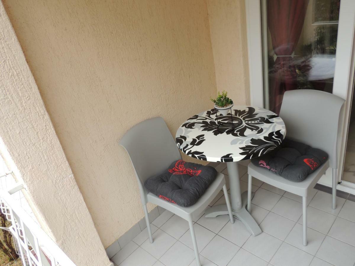 Apartments Palma Baška Voda Eksteriør billede